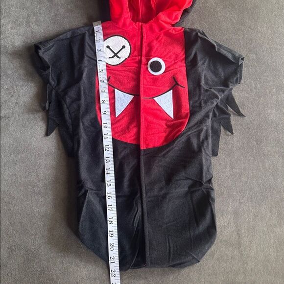 Baby Infant Little Vampire Halloween Costume Red & Black NO FEET 0-9 Months NWT - Picture 4 of 11